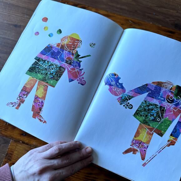 Vintage 1995 Eric Carle I See A Song Wordless Paperback Book - Picture 8 of 9